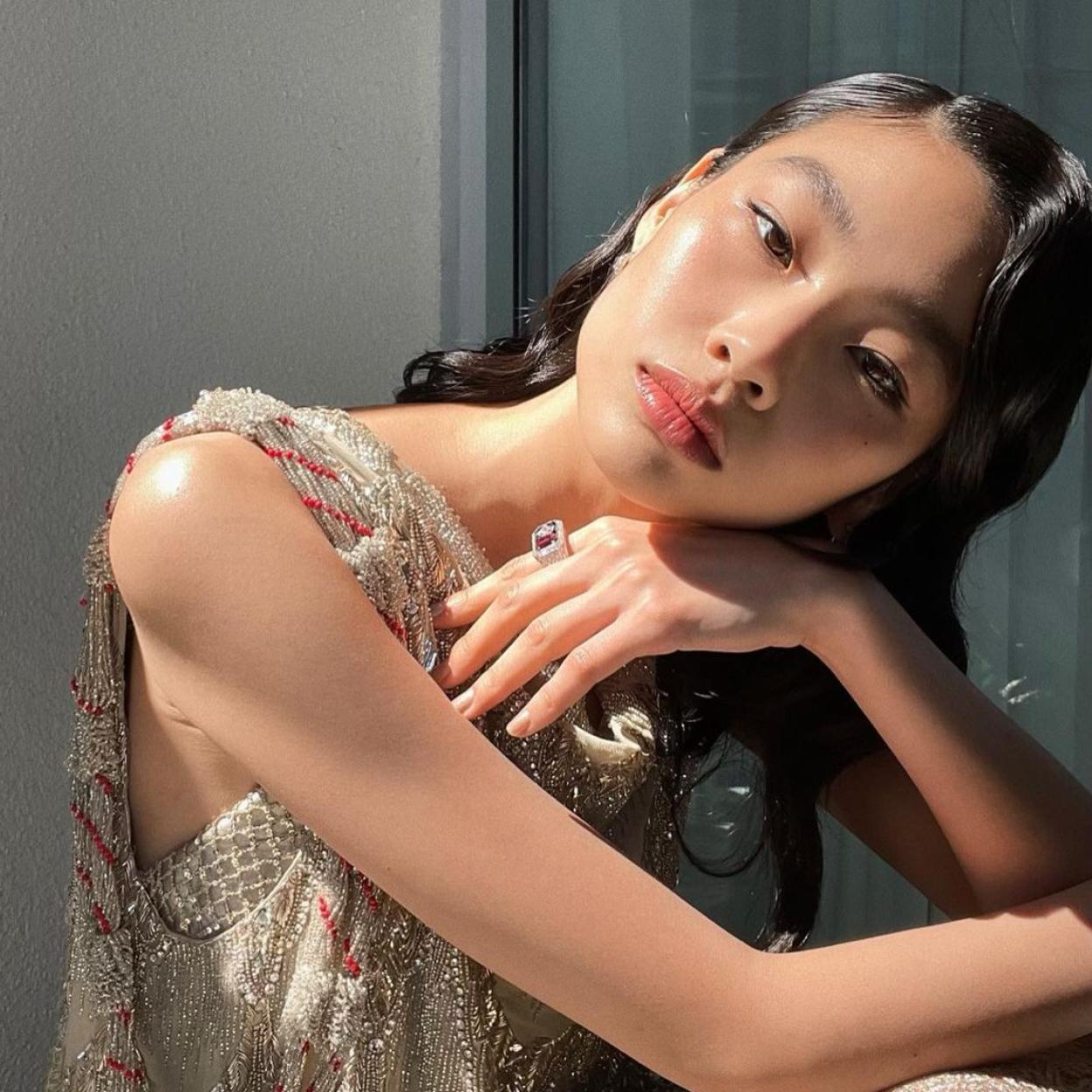 Pincha en la imagen para descubrir más cremas y activos que aportan un rostro bonito y cuidado.