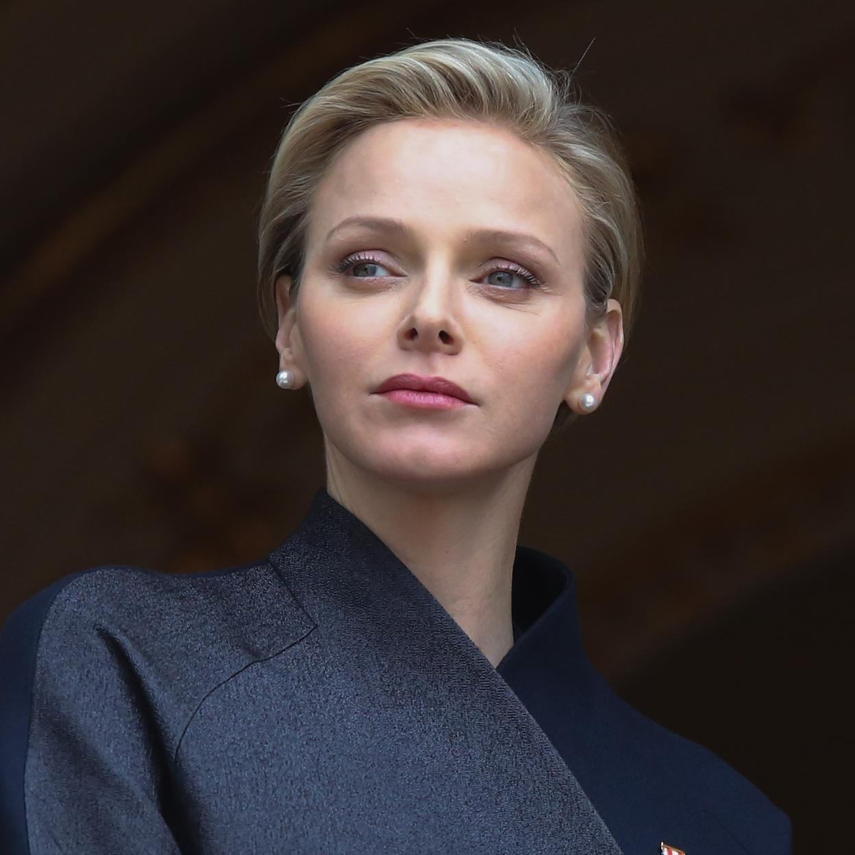 La princesa Charlène tampoco ha acertado a la hora de escoger confesor.