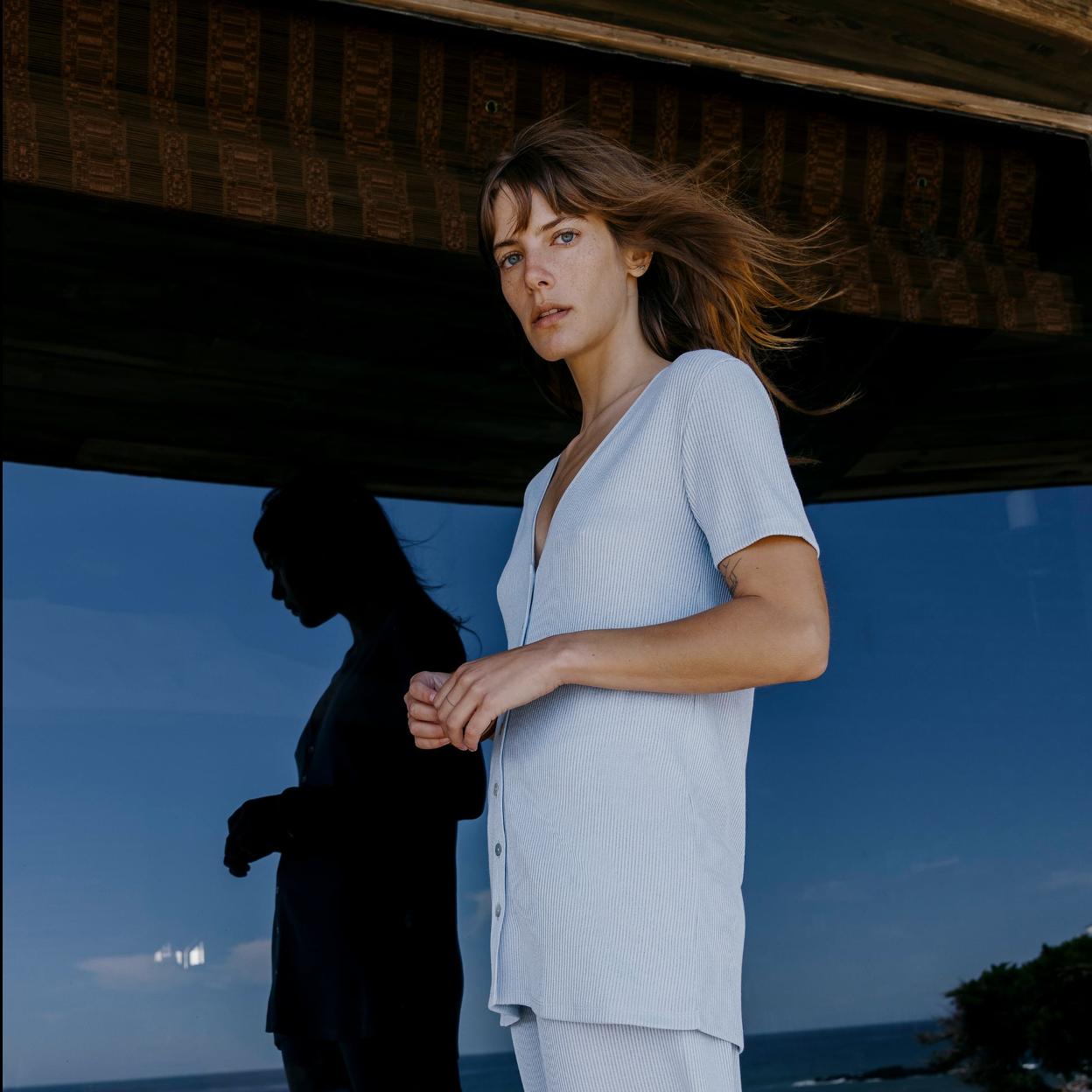 Pincha en la imagen para descubrir más prendas de punto que podrás llevar esta primavera.