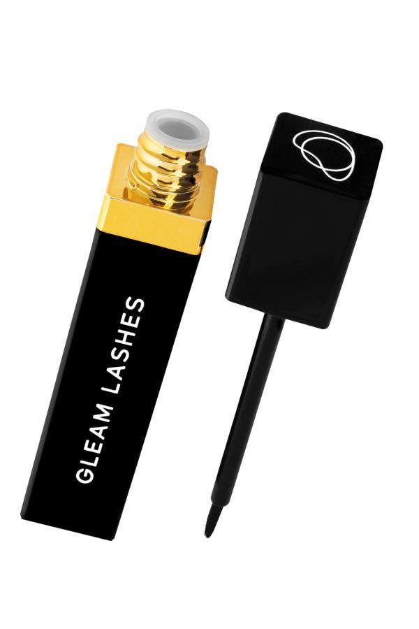Gleam Lashes Growth Booster Eyelash Serum (96€). 