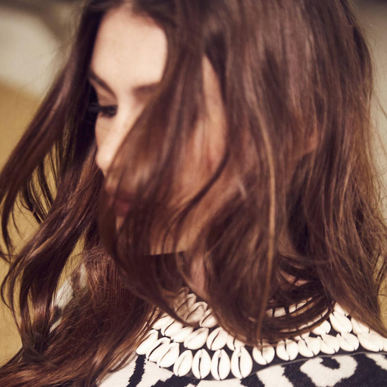 Pincha en la foto para ver champús de cebolla que son el mejor crecepelo para frenar la pérdida del cabello y fortalecer las melenas más finas