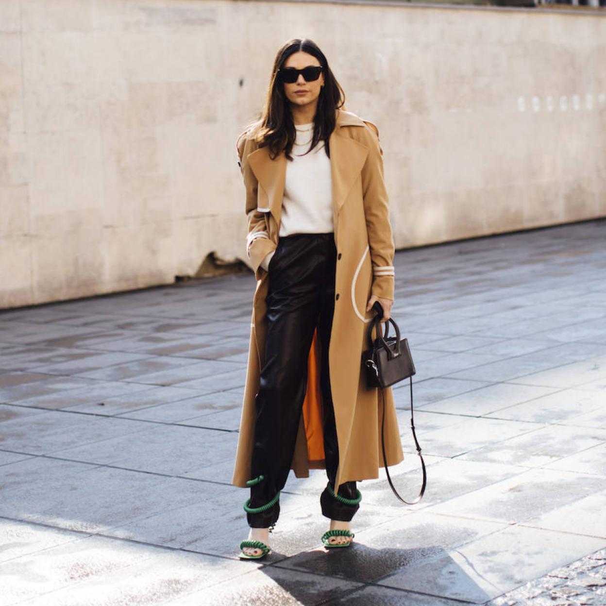 Pincha en la foto para ver los pantalones estampados más favorecedores y ponibles de la primavera