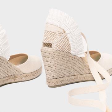 Imagen secundaria 1 - No busques más, las alpargatas (planas o con cuña) más bonitas y originales son estas made in Spain que no puedes dejar escapar