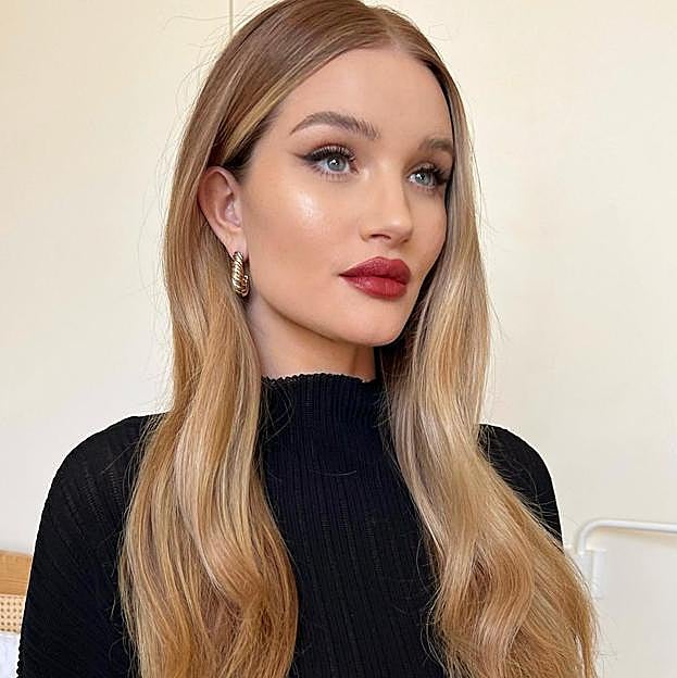 Dicen que aplicar en el cuero cabelludo este sérum facial de diez euros es el truco low cost para que el pelo crezca más rápido