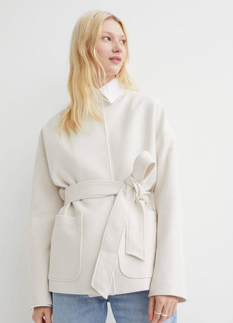 Imagen - H&M nos trae una chaqueta corta de tela