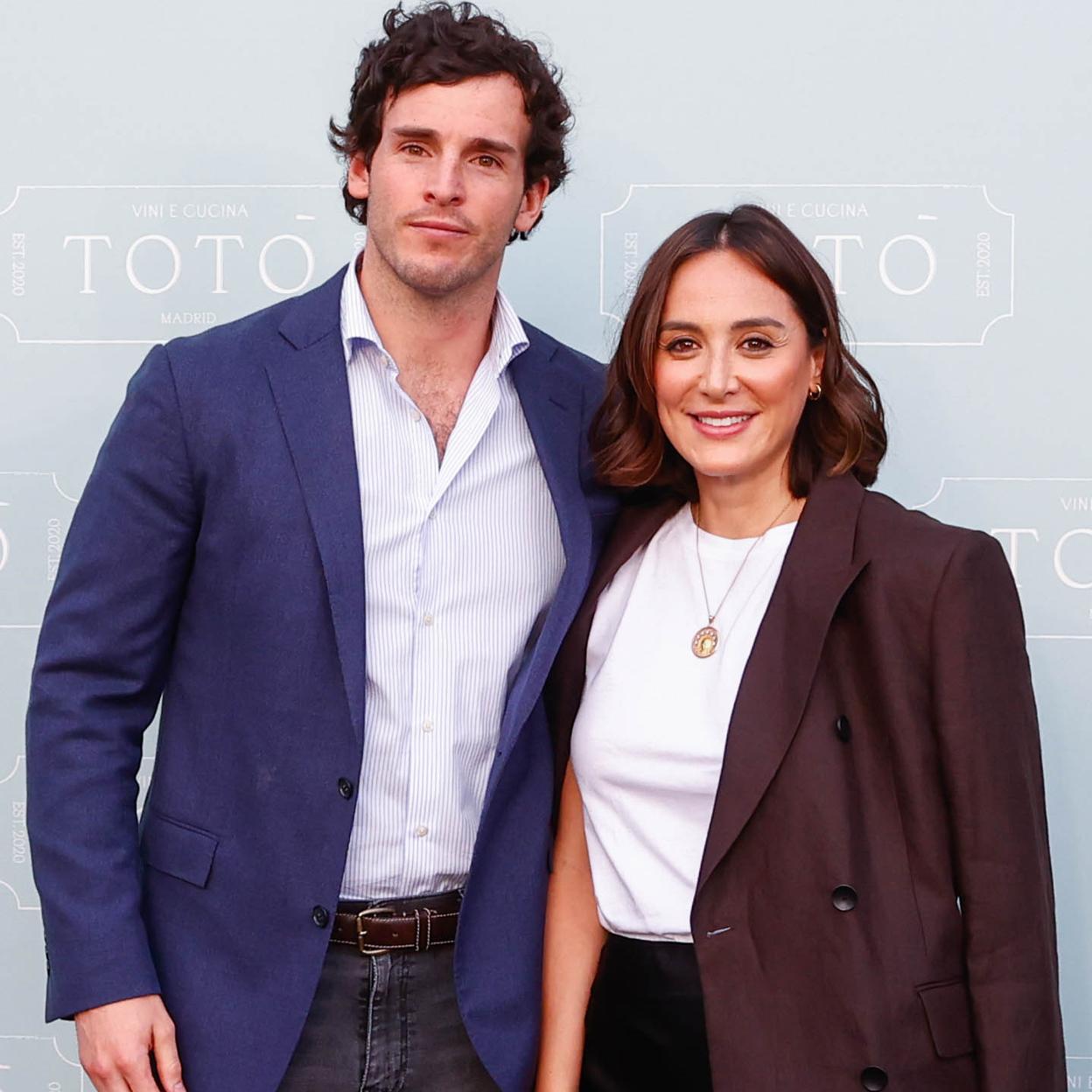 Si quieres ver los mejores looks de Tamara Falcó, pincha en la imagen.