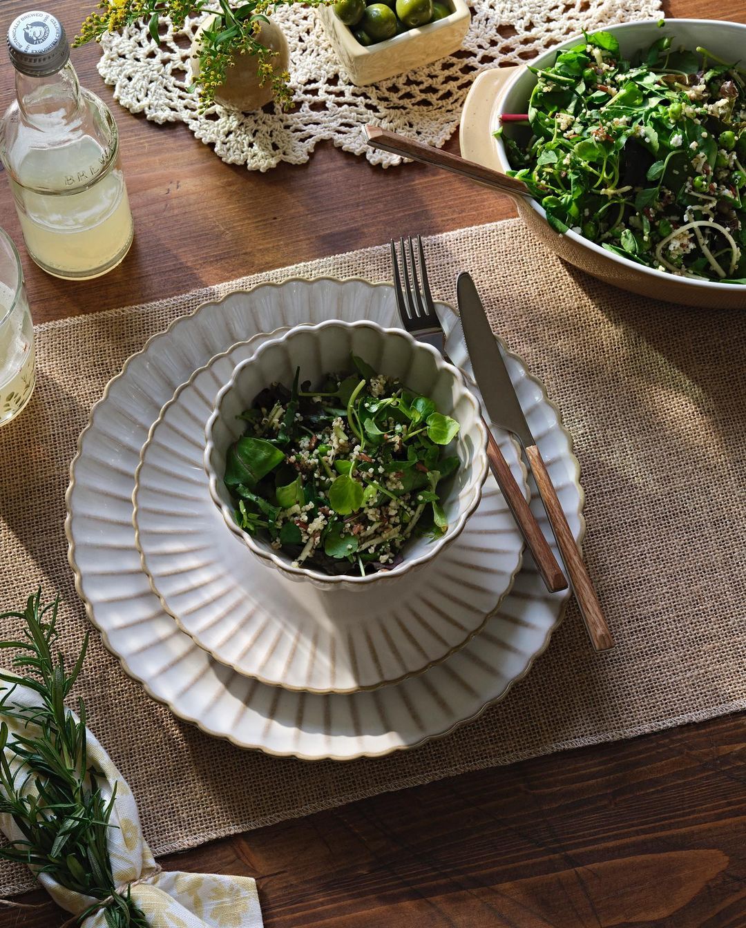 Y por último, uno de los best sellers de la sección de hogar de Primark: una vajilla elegante de estilo retro en loza, con piezas desde 4 euros.