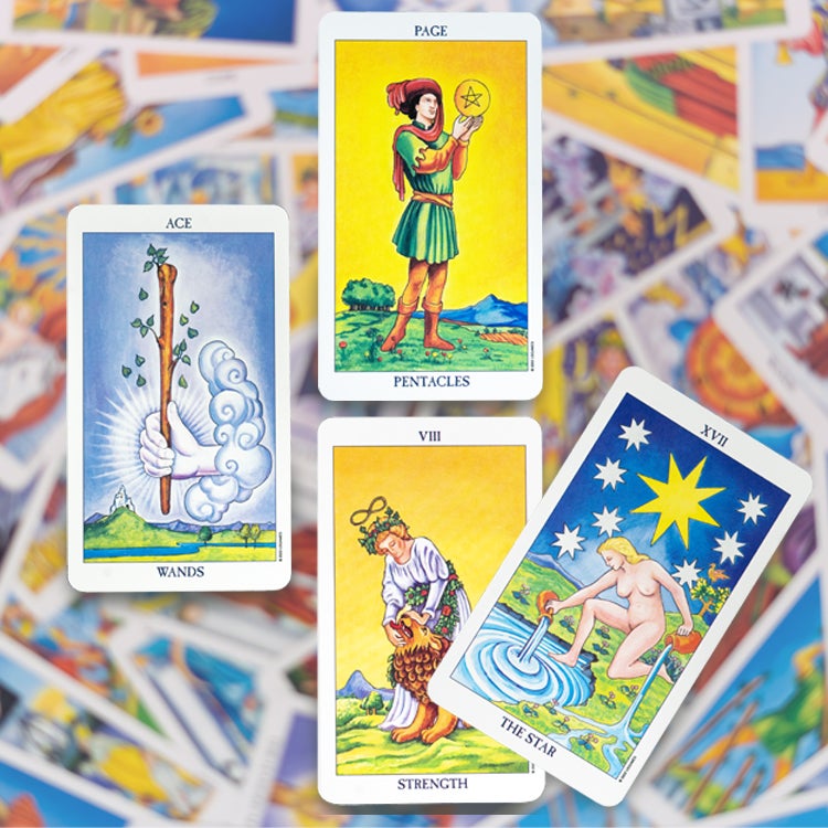 Alienor de Guyene te echa las cartas del Tarot.