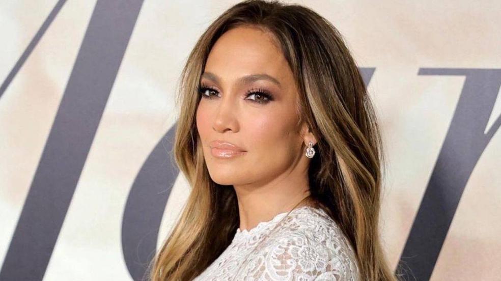 Sérums redensificantes capilares que devuelven volumen y la densidad al pelo