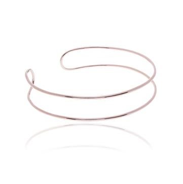 Imagen secundaria 1 - Las influencers dicen que el accesorio más importante de la temporada es el choker dorado que hemos encontrado en el low cost