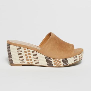 Imagen secundaria 1 - Las sandalias de cuña de Sfera que van a arrasar.