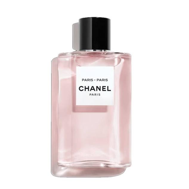 Les Eaux de Chanel Paris-Paris tiene un aroma floral chispeante