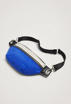 Imagen secundaria 2 - Estas riñoneras son una alternativa muy práctica al bolso