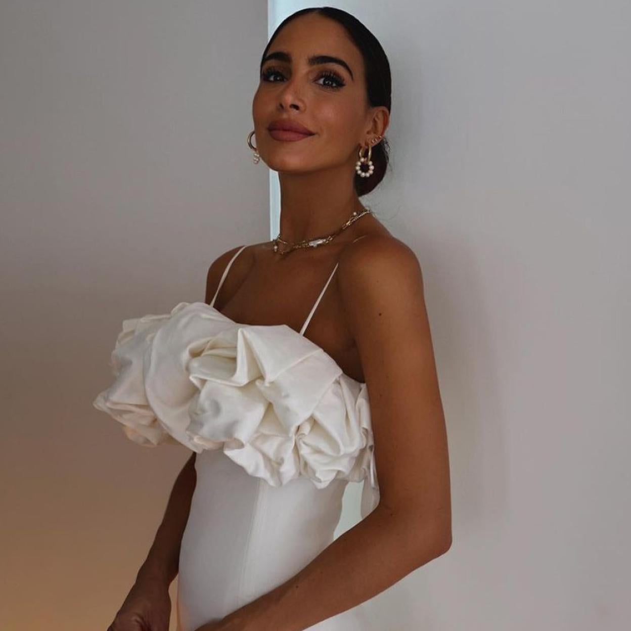 Pincha en la imagen para ver los vestidos más favorecedores y tendencia con los que deslumbrarás este verano. 