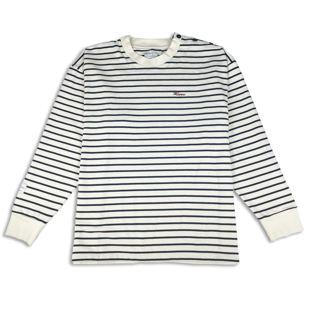 Coco Chanel, Jean Paul Gaultier… Las rayas siempre han sido un símbolo muy distintivo de las francesas. Es, posiblemente, su estampado favorito y se atreven a llevarlo en camisetas, jerseys o sudaderas tan atemporales como esta de Troppo (42,99€). Perfecta para tus noches de verano.