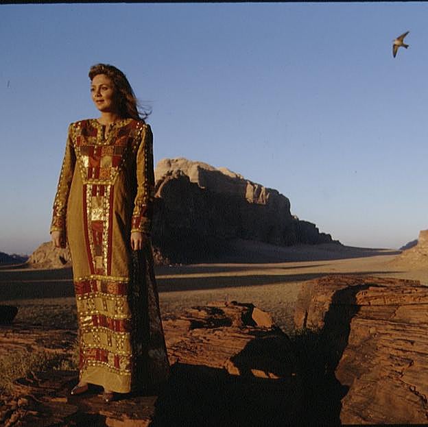 La princesa Alia: la ex cuñada de Rania de Jordania que es íntima de la infanta Cristina y la reina Sofía (y estuvo en la boda de Mafalda de Bulgaria)