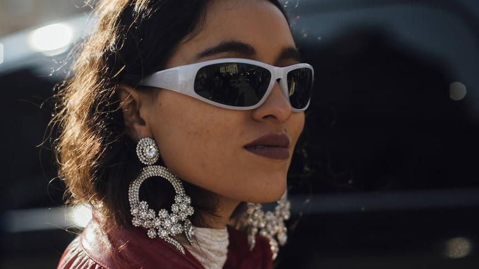 Los accesorios de tamaño maxi van a elevar tus looks