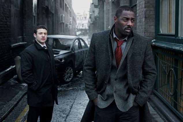Aunque Idris Elba venía de dar vida al atípico narcotraficante Stringer Bell en The Wire fue esta producción británica la que le dio a conocer en todo el mundo. Encarna a un policía que lucha contra sus propios demonios y contra los peligrosos asesinos a los que tiene que capturar. Cinco temporadas y veinte capítulos de una hora para una producción en la que también podemos disfrutar del trabajo de la siempre notable Ruth Wilson (The Affair) o de la conocida Rose Leslie (Juego de Tronos). 