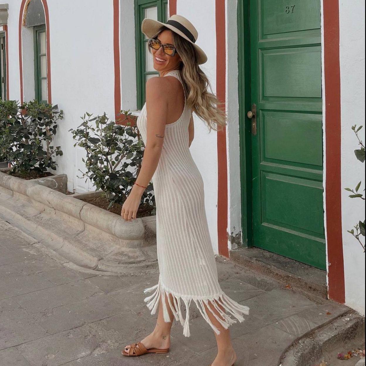 Pincha en la imagen para ver Los vestidos de Crochet de Zara que adelantan el verano y estan a punto de agotarse