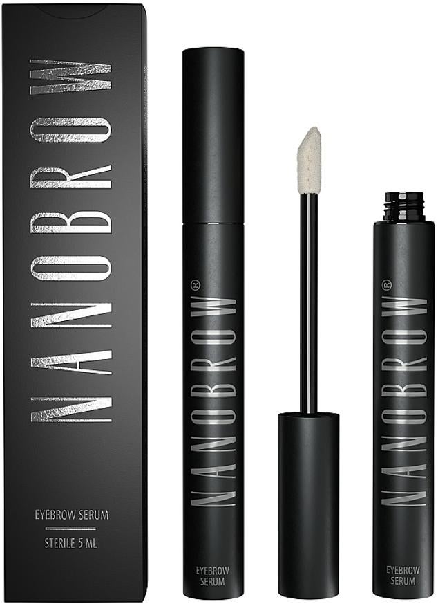 Refuerza y previene la caída de pelos en las cejas e intensifica el color. Además, podrás aumentar la elasticidad y potenciar el brillo. Todo esto con el novedoso producto de NanoBrow. Precio: 45 €. 