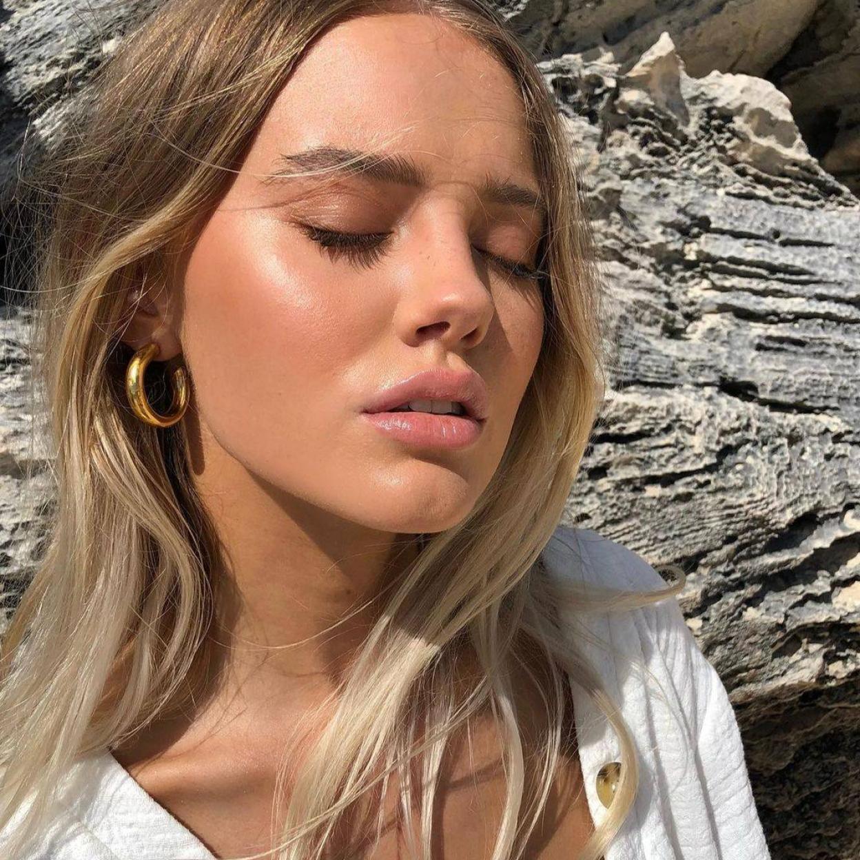 Pincha en la imagen para ver Las mejores CC cream con protección solar para estar lista y perfecta en segundos cada mañana: mezclan hidratación, tratamiento antiedad y maquillaje