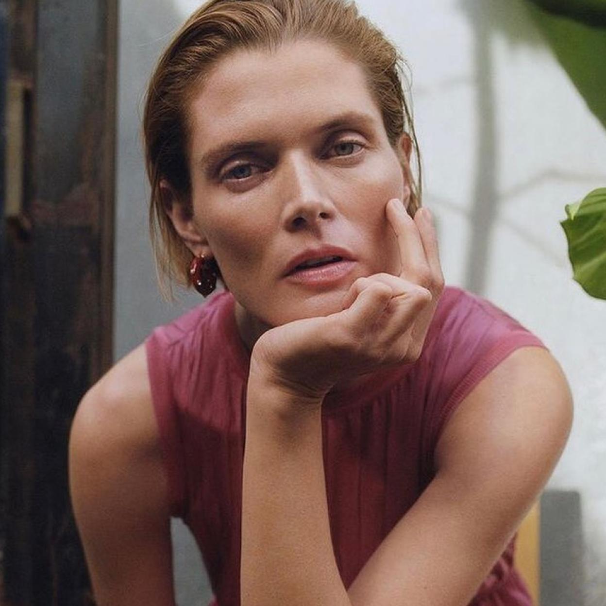 Este contorno de ojos made in Spain que arrasa en las farmacia trata el descolgamiento del párpado con éxito gracias a sus activos reafirmantes