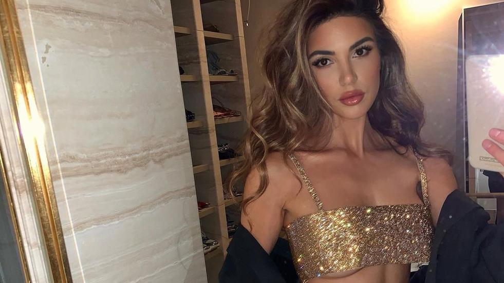 Los tops joya más bonitos para ir espectacular y sofisticada