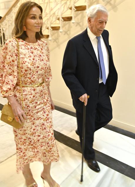 Imagen - Isabel Preylser con un bolso de Chanel. / GTRES