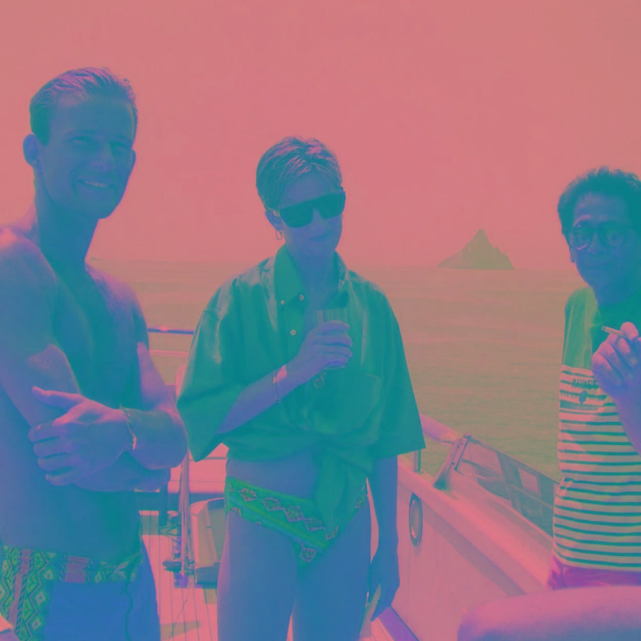 Pincha en la foto para ver por qué los 10 looks más icónicos e inolvidables de Lady Di son también los más cursis. 