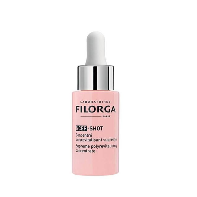 El NCFE-Shot de Filorga es un concentrado polivitalizante formulado con un complejo a base de 50 componentes para activar las células, reducir los signos visibles del envejecimiento y la fatiga, proporcionando un aspecto fresco, despierto, luminoso y rejuvenecido, con una piel perfecta y favorecida. Cómpralo aquí