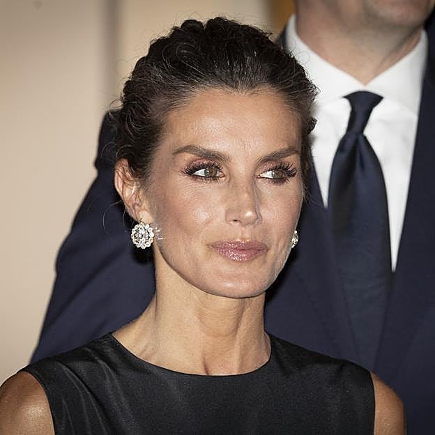Este es el truco de la reina Letizia para una mirada rejuvenecida y espectacular: así consigue unas pestañas XL sin máscara de pestañas