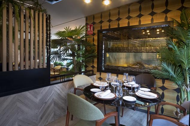 Platos estacionales, cocina de mercado y recetas de su bisabuela son las credenciales de Martín Iturri, cuarta generación de una familia de guisanderos. Imprescindibles: su salteadito de hongo, foie, parmentier y crujiente de cebolla; el carpaccio de espárragos con mayonesa de trufa; sus mariscos, pescados, arroces y carnes; o la pantxineta con helado de turrón. (lacucharademartin.com).