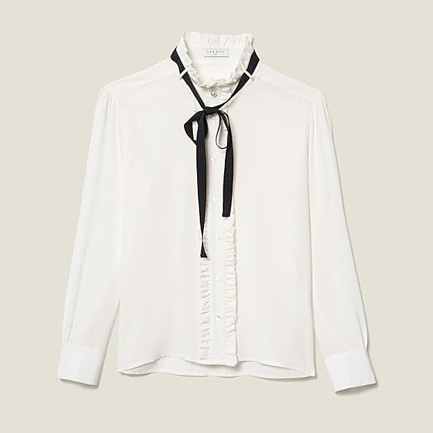 La camisa blanca de Sandro.
