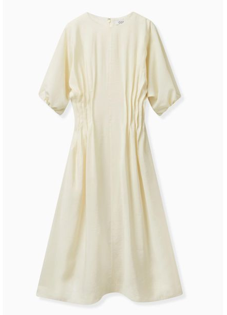 Imagen - El vestido de Letizia es de Cos.