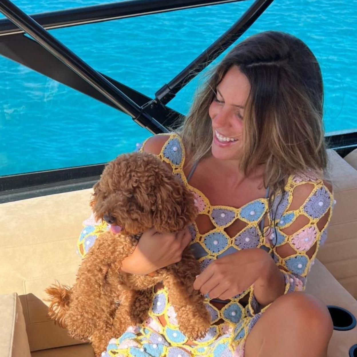 Hemos encontrado las copias low cost del vestido de crochet más bonito del verano que rejuvenece y te hará parecer más morena