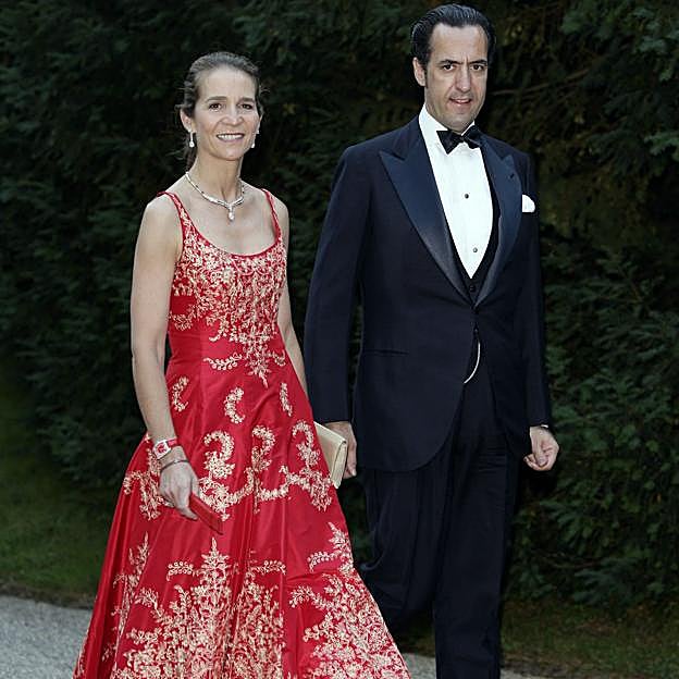 Una princesa despechada, un pretendiente insistente y París: así fue el extraño romance entre la infanta Elena y Jaime de Marichalar al que se opuso el rey Juan Carlos I