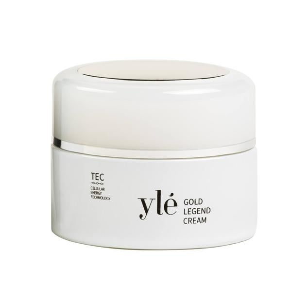 La Ylé Gold Legend de Ylé Cosmetics contiene oro de 24k, colágeno, elastina y ácido hialurónico.  Cómpralo aquí