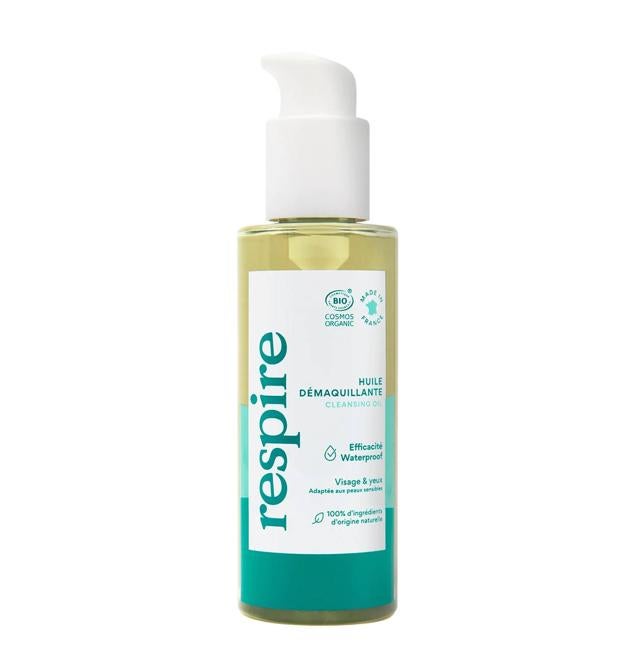 El Aceite Desmaquillante de Respire tiene una textura cremosa que es fácil de aclarar.  Cómpralo aquí