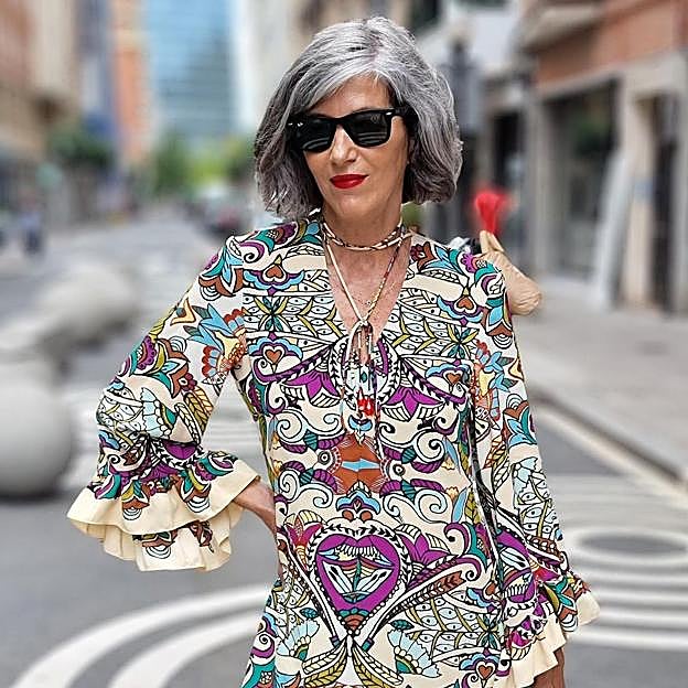 El vestido de Zara más original y las alpargatas planas de Pull&Bear: no busques más, este es el look barato que rejuvenece a los 50 más especial