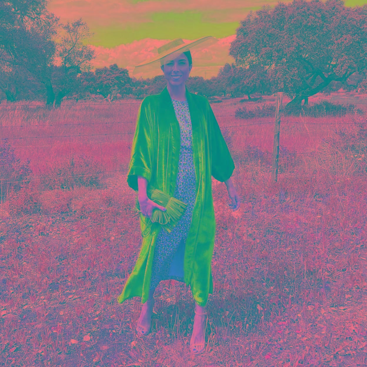 Todos los detalles de la boda de Laura Corsini, la amiga de Sofía Palazuelo que viste a Isabel Díaz Ayuso y ha transformado el armario de la reina Letizia