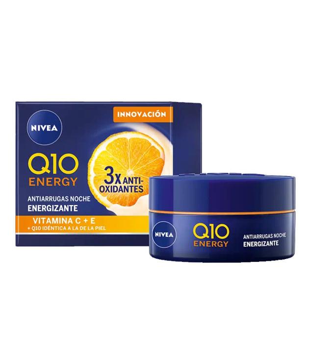 La Crema de Noche Q10 Plus C Energizante Antiarrugas de Nivea es rica en antioxidantes.