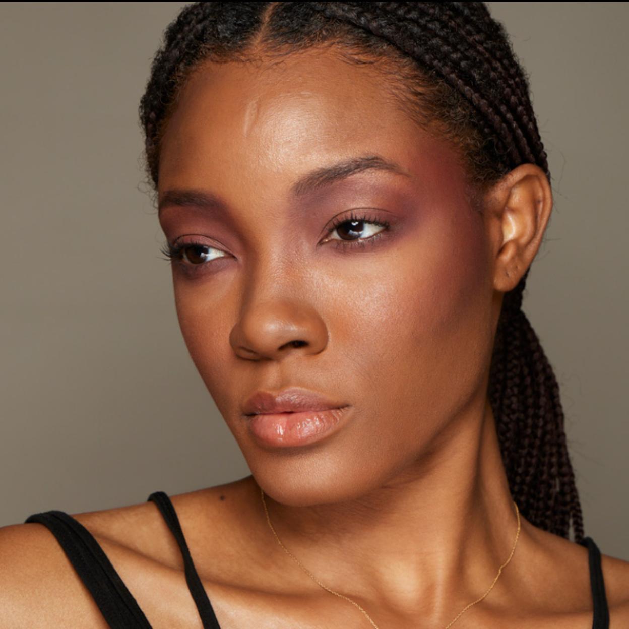 El stick multiusos más famoso de Zara para un maquillaje exprés