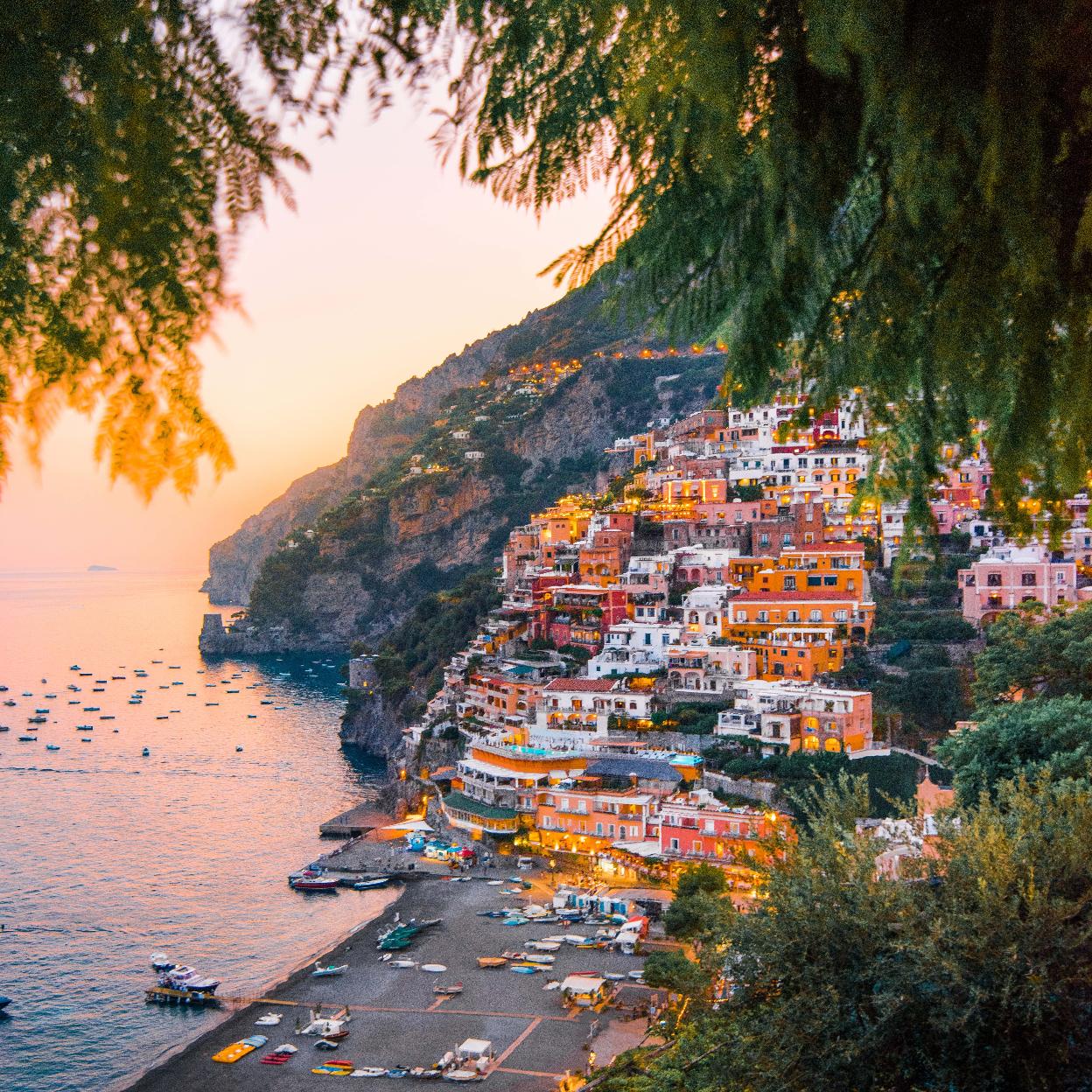 La costa Amalfitana es uno de los paraísos más bien valorados y caros del mundo pero también se puede disfrutar sin gastar mucho.