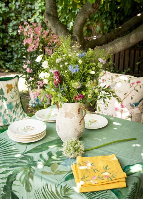 Imagen - Mantel pintados con motivos vegetales. Fotos: DR