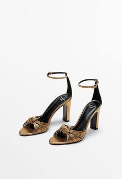 Imagen secundaria 2 - Las sandalias doradas de Asos Design, Mango y Massimo Dutti