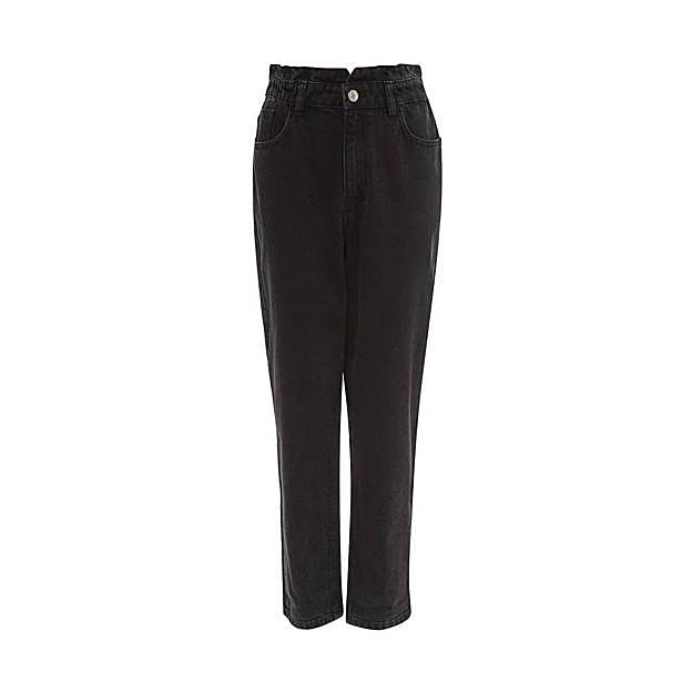 Imagen principal - Estos vaqueros cuestan menos de 20 euros