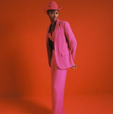 Imagen secundaria 1 - Prendas en fucsia de la colección que ha lanzado Mango para este otoño.