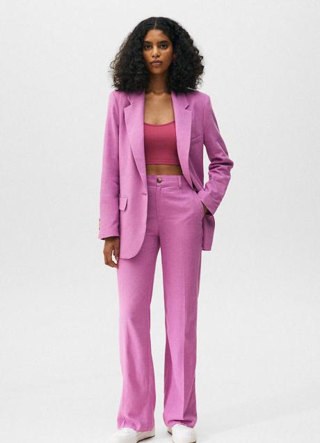 Imagen - El pantalón tiene un diseño recto