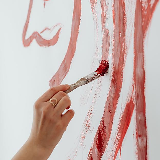 Si tenías algún objetivo decorativo apuesta por retomarlo para sentirse a gusto en casa.