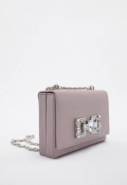 Imagen secundaria 2 - El bolos iridiscinte, el capazo mini y la bandolera violeta